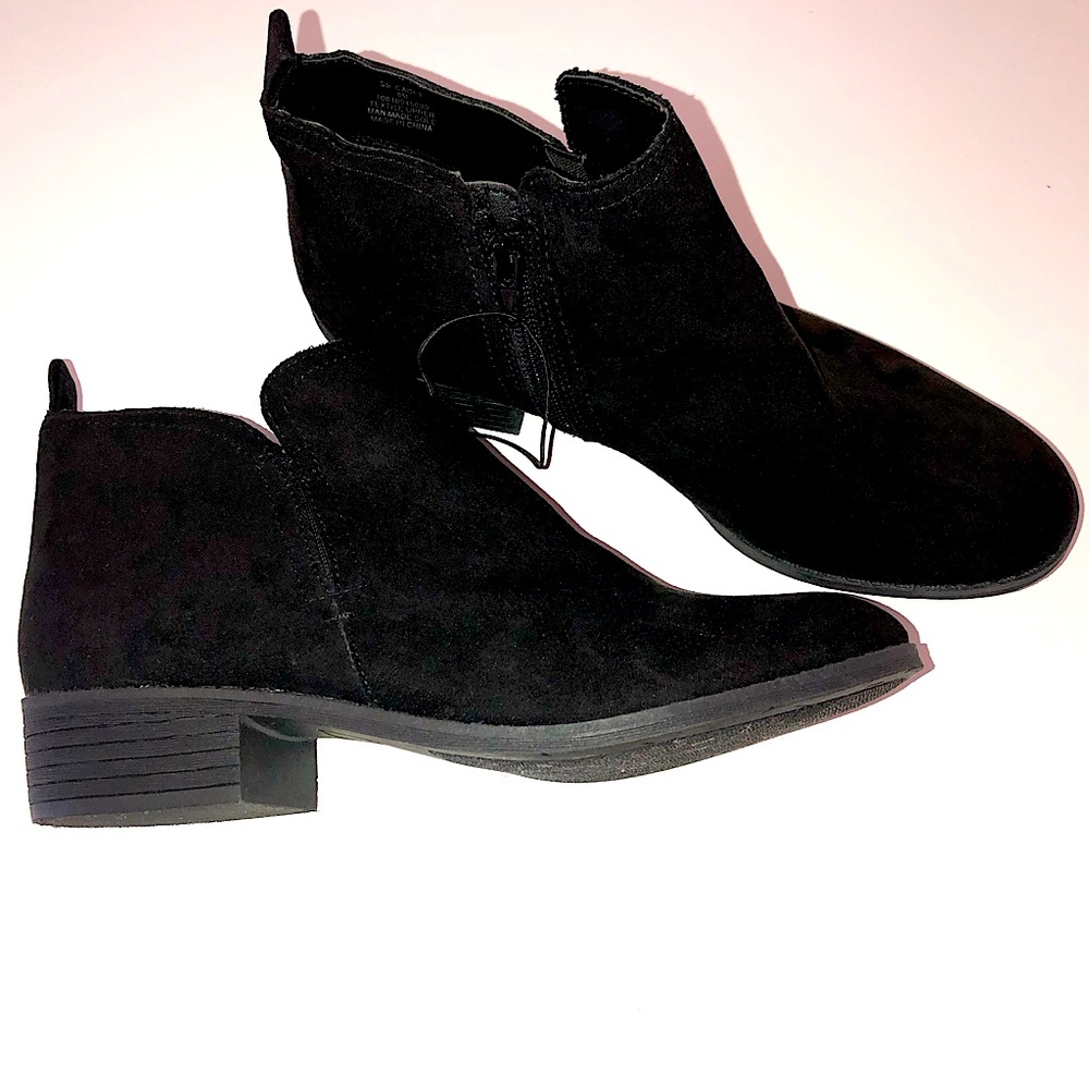 Sun+stone women low heel boots 8